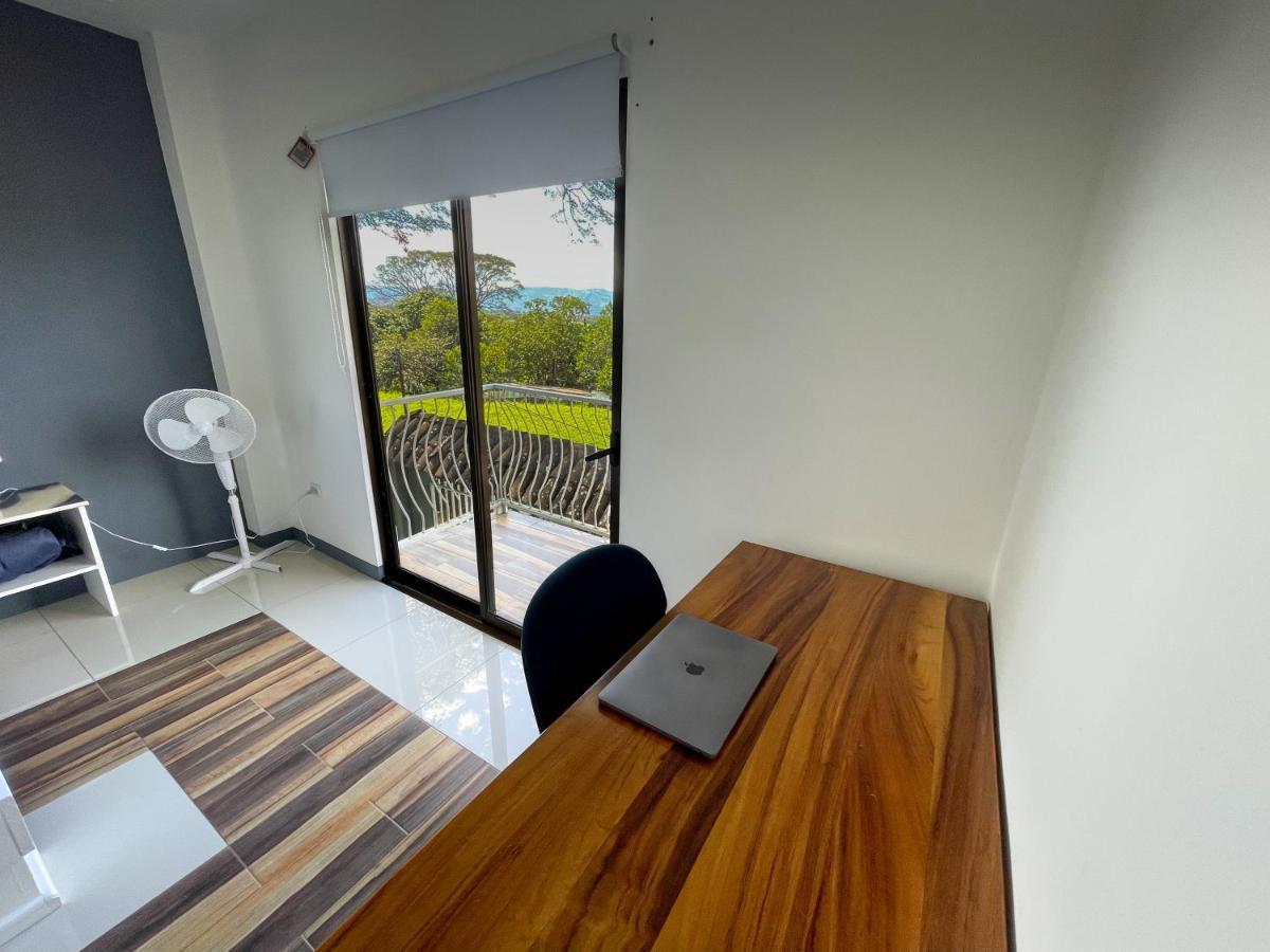Zeus Guesthouse -Free Sjo Airport Shuttle La Garita (Alajuela) Exterior photo